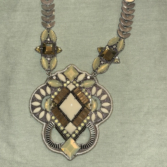 Stella & Dot Kaia Pendant Necklace - Picture 2 of 3